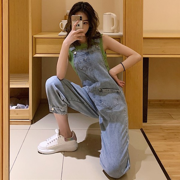 Γυναικεία ολόσωμη φόρμα  τζιν σε μπλε χρώμα