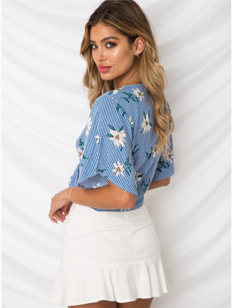 Bluza scurta dama in dungi cu model floral