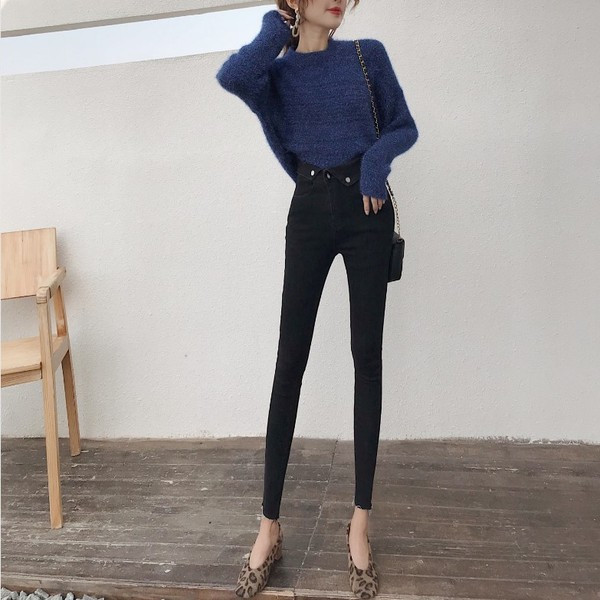 Blugi de dama actuali model Slim in doua culori