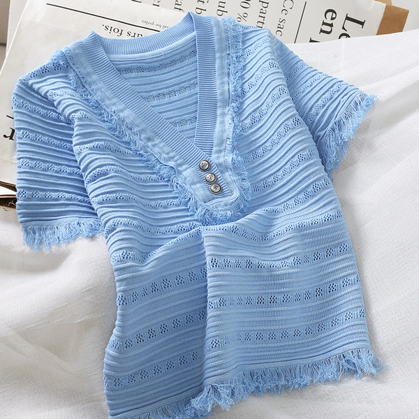 Bluză de damă modernă cu decolteu în V și nasturi în mai multe culori