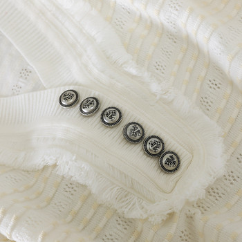 Rochie de dama cu maneci scurte si nasturi alb-negru