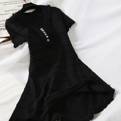 Rochie de dama cu maneci scurte si nasturi alb-negru