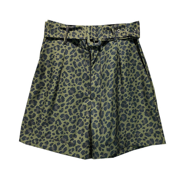 Pantaloni scurți de damă cu curea cu imprimeu animal