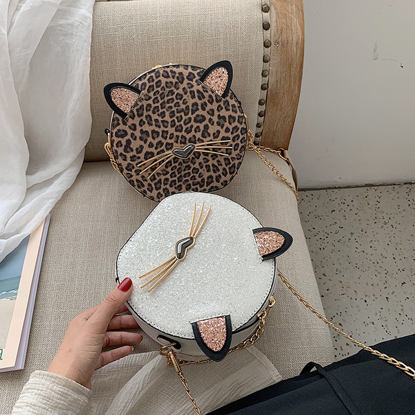 Geanta de dama moderna cu element 3D in trei culori