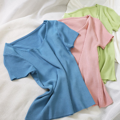 Ежедневна дамска тениска изчистен модел с къс ръкав в различни цветове