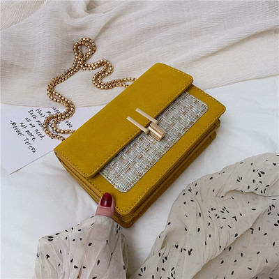 Geanta de dama din piele intoarsa cu maner metalic