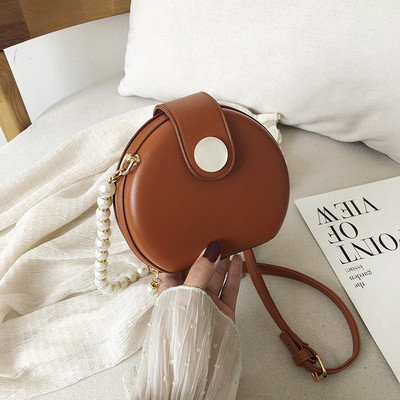 Дамска чанта с перли в няколко цвята