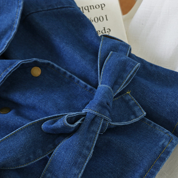 Maieu de damă din denim cu curea în culori deschise și închise