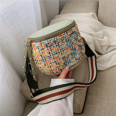 Дамска чанта с цип и дълга дръжка в три цвята