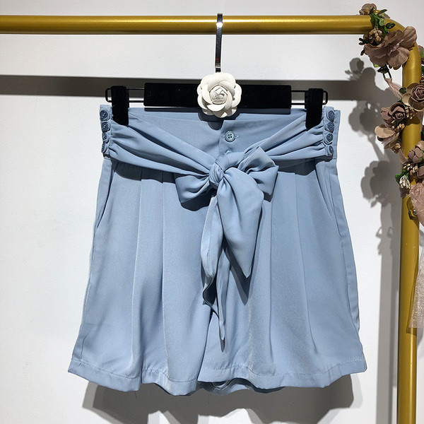 Pantaloni scurți de damă cu legături în talie în două culori