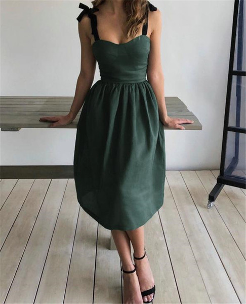 Нов модел дамска рокля на тънки презрамки в розов и зелен цвят