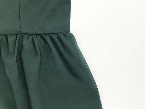 Нов модел дамска рокля на тънки презрамки в розов и зелен цвят