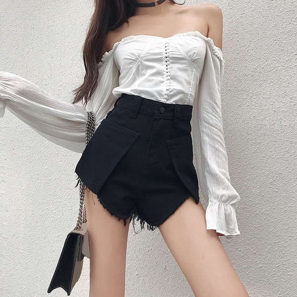 Pantaloni scurti eleganti de dama in doua culori cu talie inalta