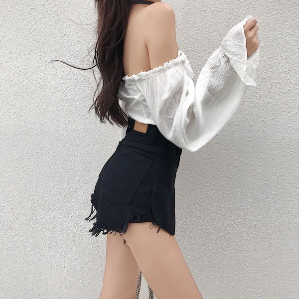 Pantaloni scurti eleganti de dama in doua culori cu talie inalta