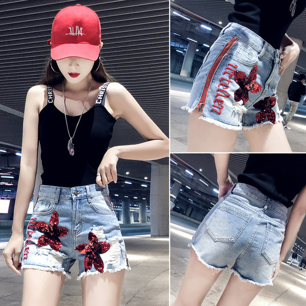 Pantaloni scurți moderni de damă cu broderie în albastru