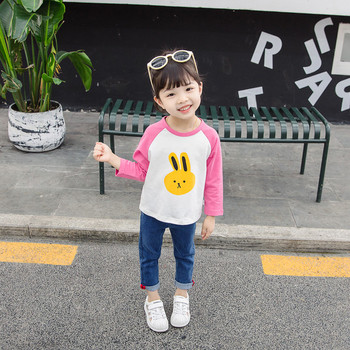 Детска блуза в два цвята с различни апликации за момичета