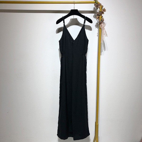 Salopetă lungă de damă cu bretele subțiri de culoare neagră