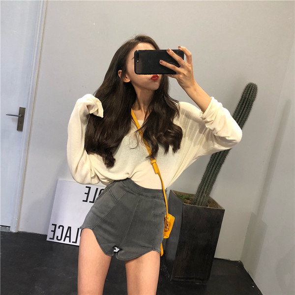 Pantaloni scurți de damă actuali în trei culori cu talie înaltă