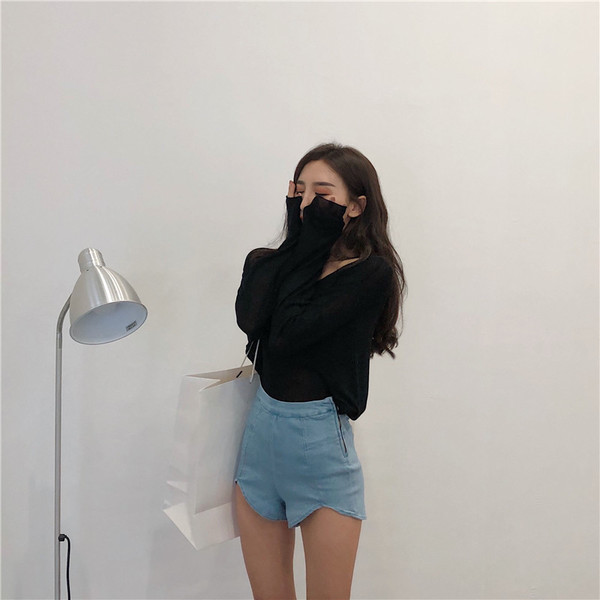 Pantaloni scurți de damă actuali în trei culori cu talie înaltă