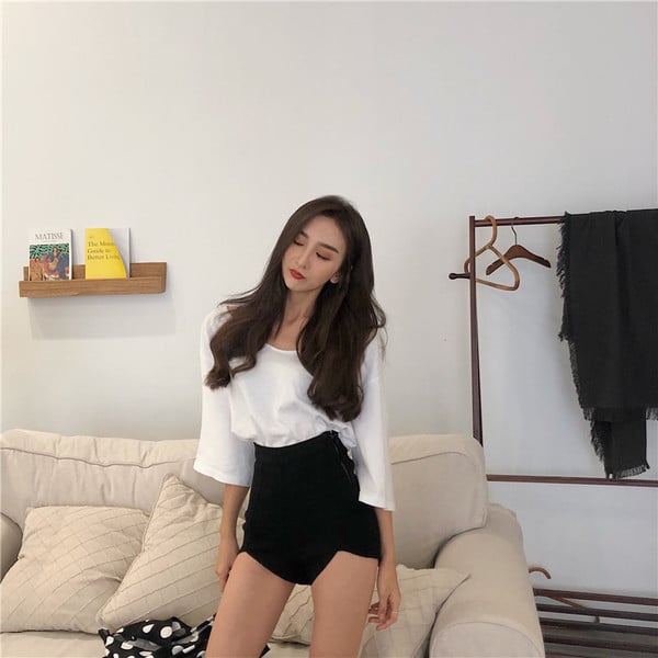 Pantaloni scurți de damă actuali în trei culori cu talie înaltă