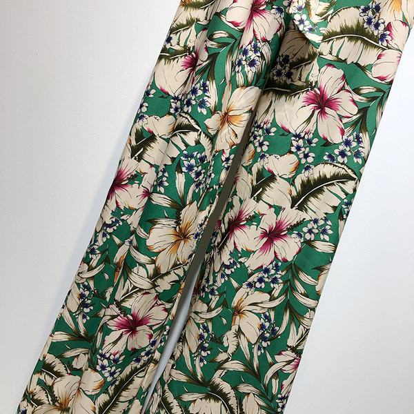 Salopetă lungă de damă, fără mâneci, cu model floral