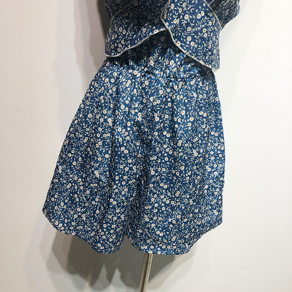 Γυναικείες κοντές ολόσωμες  φόρμες με floral πριντ