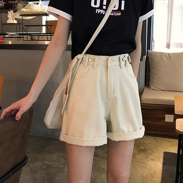 Pantaloni scurți casual de damă în trei culori