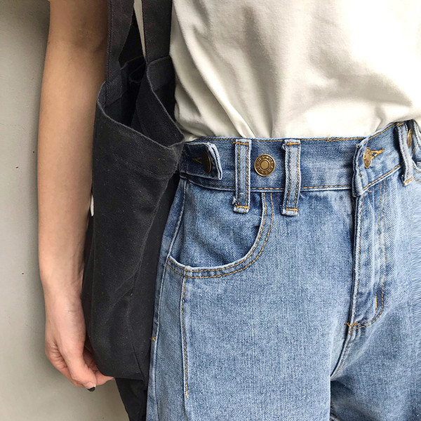 Pantaloni scurți casual de damă în trei culori