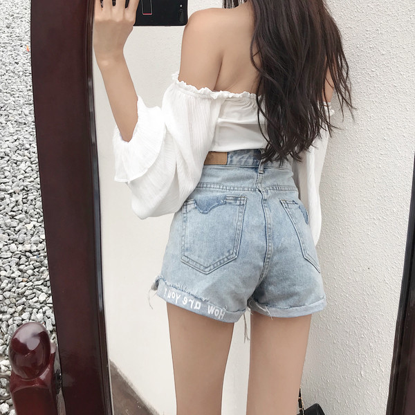 Pantaloni scurți de damă topici cu talie înaltă de culoare albastru deschis