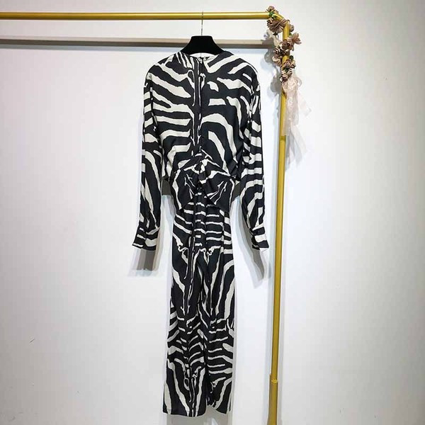 Γυναικεία ολόσωμη φόρμα με μακρύ μανίκι 