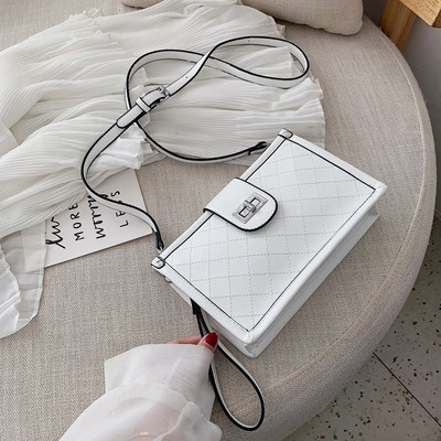 Geanta de dama moderna cu inchidere metalica in mai multe culori