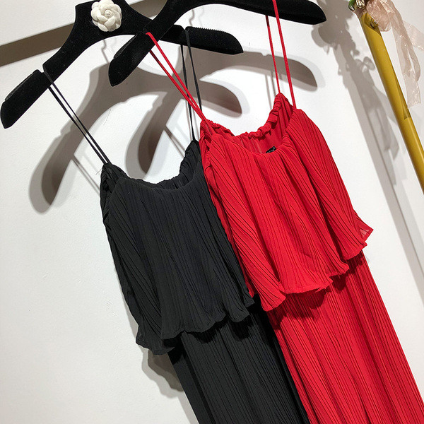 Salopeta de dama plisata cu bretele subtiri