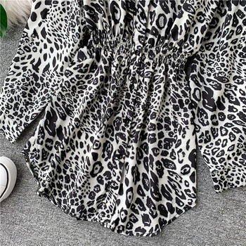 Rochie actuală de damă cu mâneci lungi și model animal în trei culori