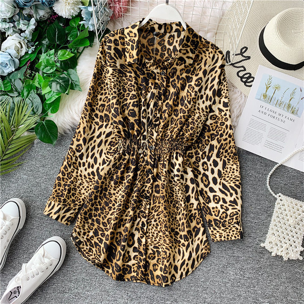 Rochie actuală de damă cu mâneci lungi și model animal în trei culori