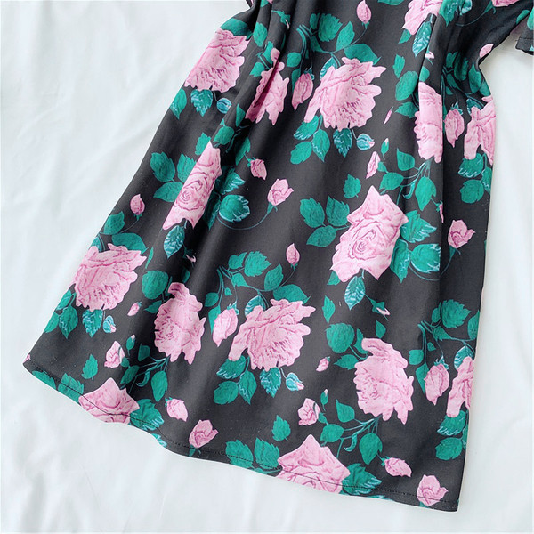 Rochie moderna de dama in negru cu model floral