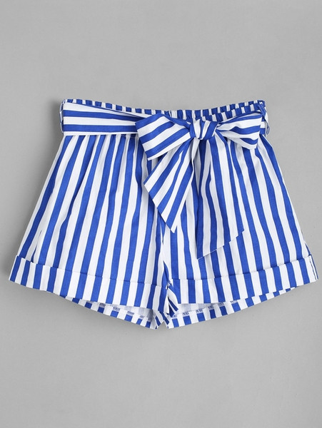 Pantaloni scurți de damă în dungi cu talie elastică