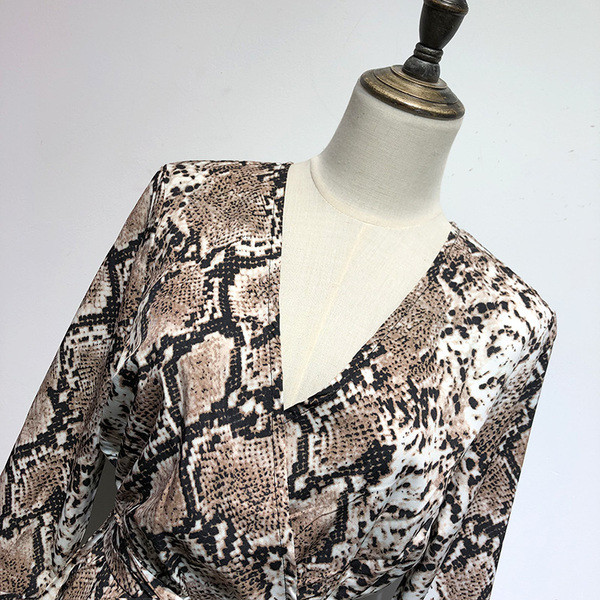 Γυναικεία ολόσωμη φόρμαμε ζωική εκτύπωση