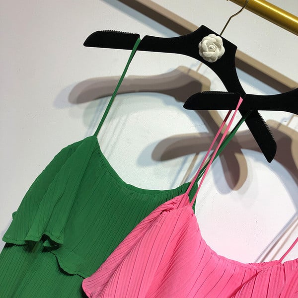 Salopeta de dama plisata cu bretele subtiri in doua culori