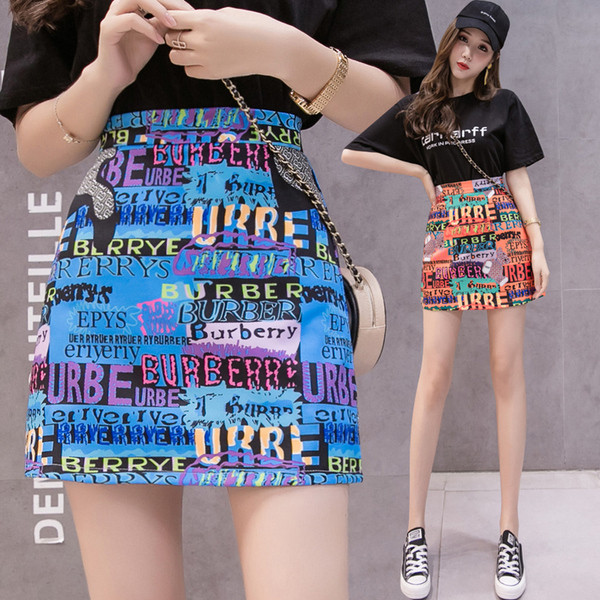 Fusta de dama actuala in albastru si portocaliu cu inscriptii