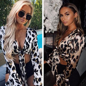 Cămașă elegantă de damă, cu decolteu în V adânc și model animal