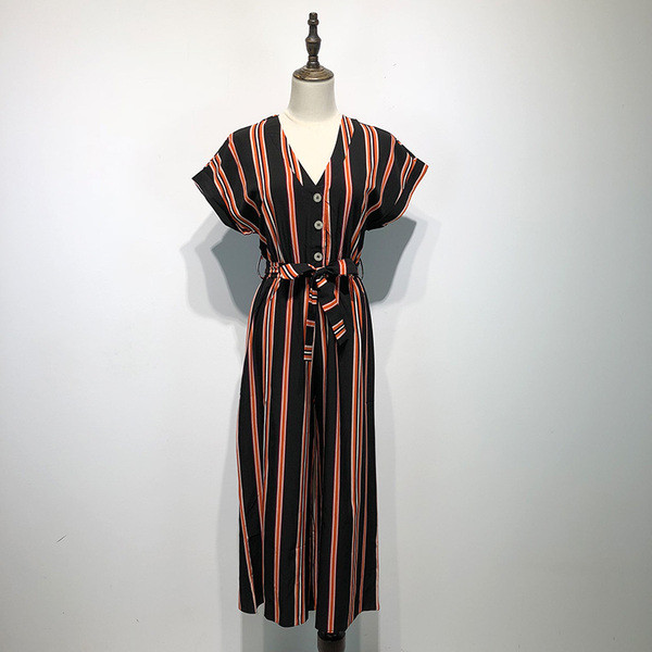 Γυναικεία ολόσωμη φόρμα με δαντέλα με κορδόνια  και κουμπιά