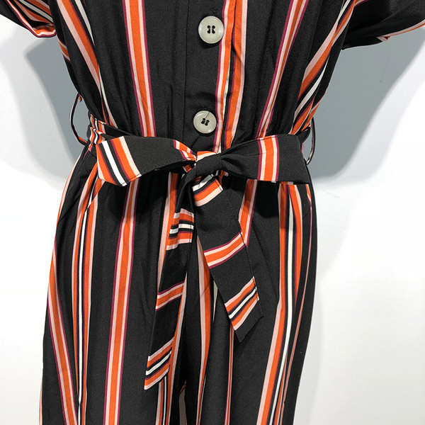 Γυναικεία ολόσωμη φόρμα με δαντέλα με κορδόνια  και κουμπιά