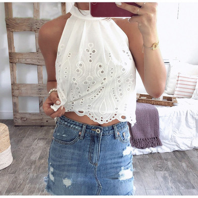 Model nou, top de damă, de culoare albă