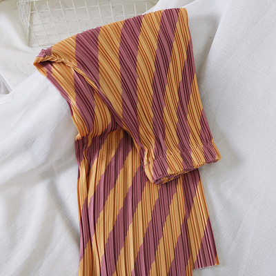 Pantaloni de dama plisati cu talie inalta in trei culori