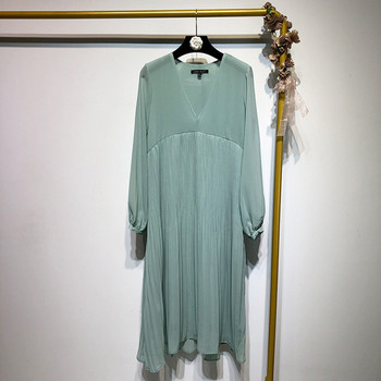 Rochie de damă lungă și largă cu mâneci lungi