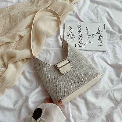 Geanta de dama cu maner scurt in doua culori