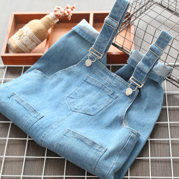 Model nou de salopeta pentru copii de culoare albastra pentru fete