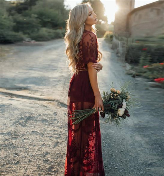 Rochie lungă de damă elegantă, cu decolteu în V și dantelă