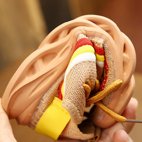 Model nou de adidași pentru copii pentru băieți - în trei culori