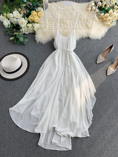 Rochie de dama cu bretele subtiri in culoarea alba